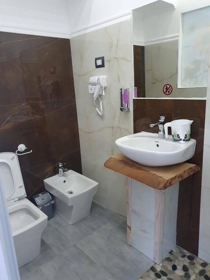 Vila Oliven Vlorë Eksteriør billede