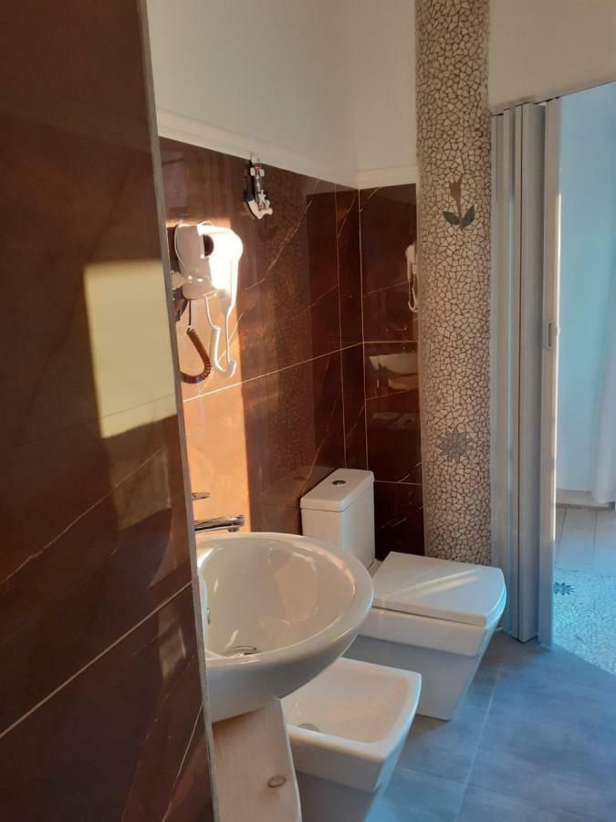 Vila Oliven Vlorë Eksteriør billede