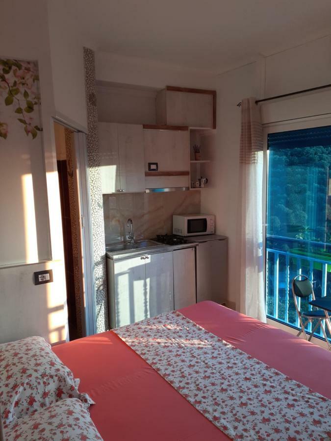 Vila Oliven Vlorë Eksteriør billede